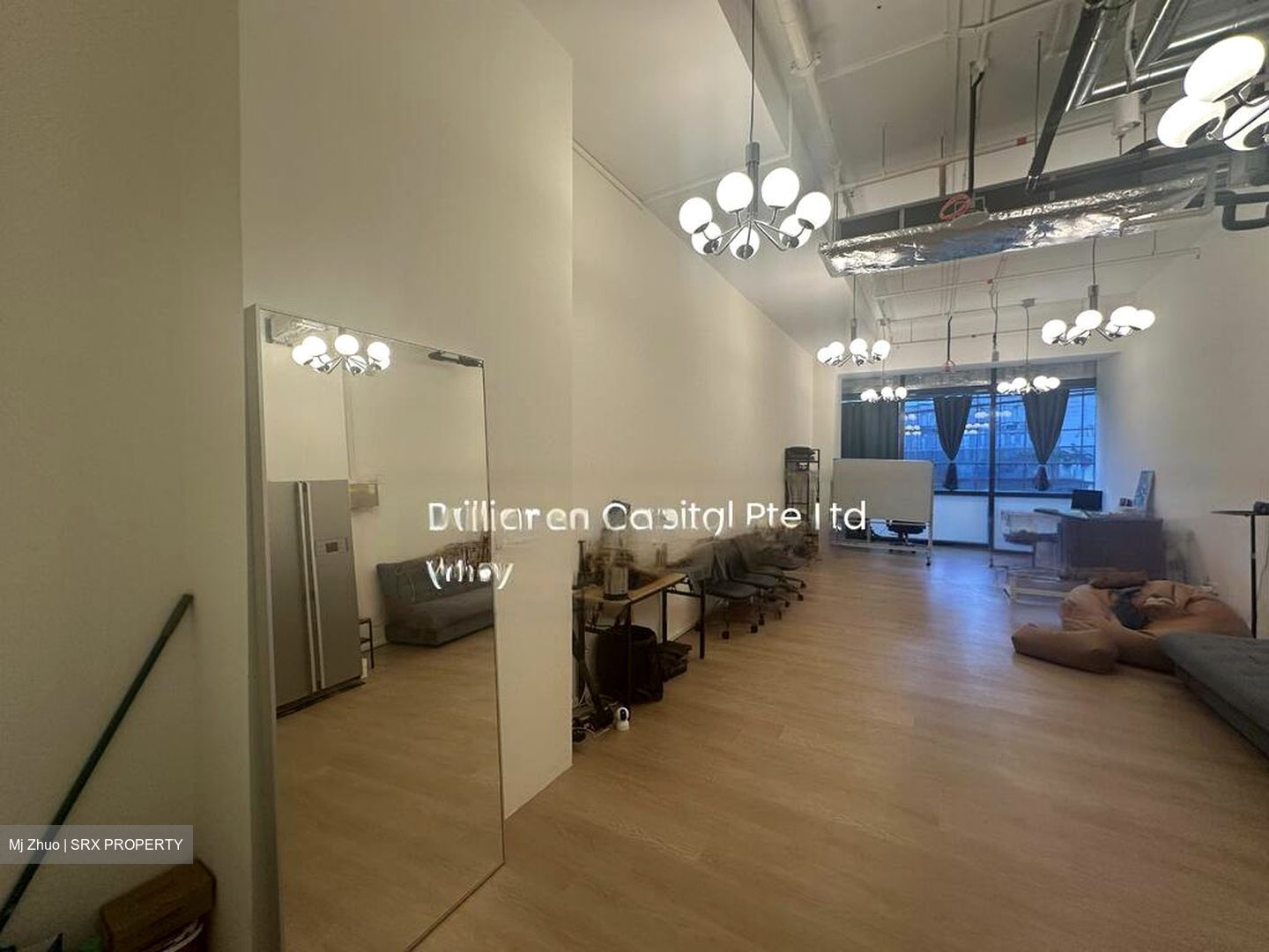 Woods Square (D25), Office #498575381